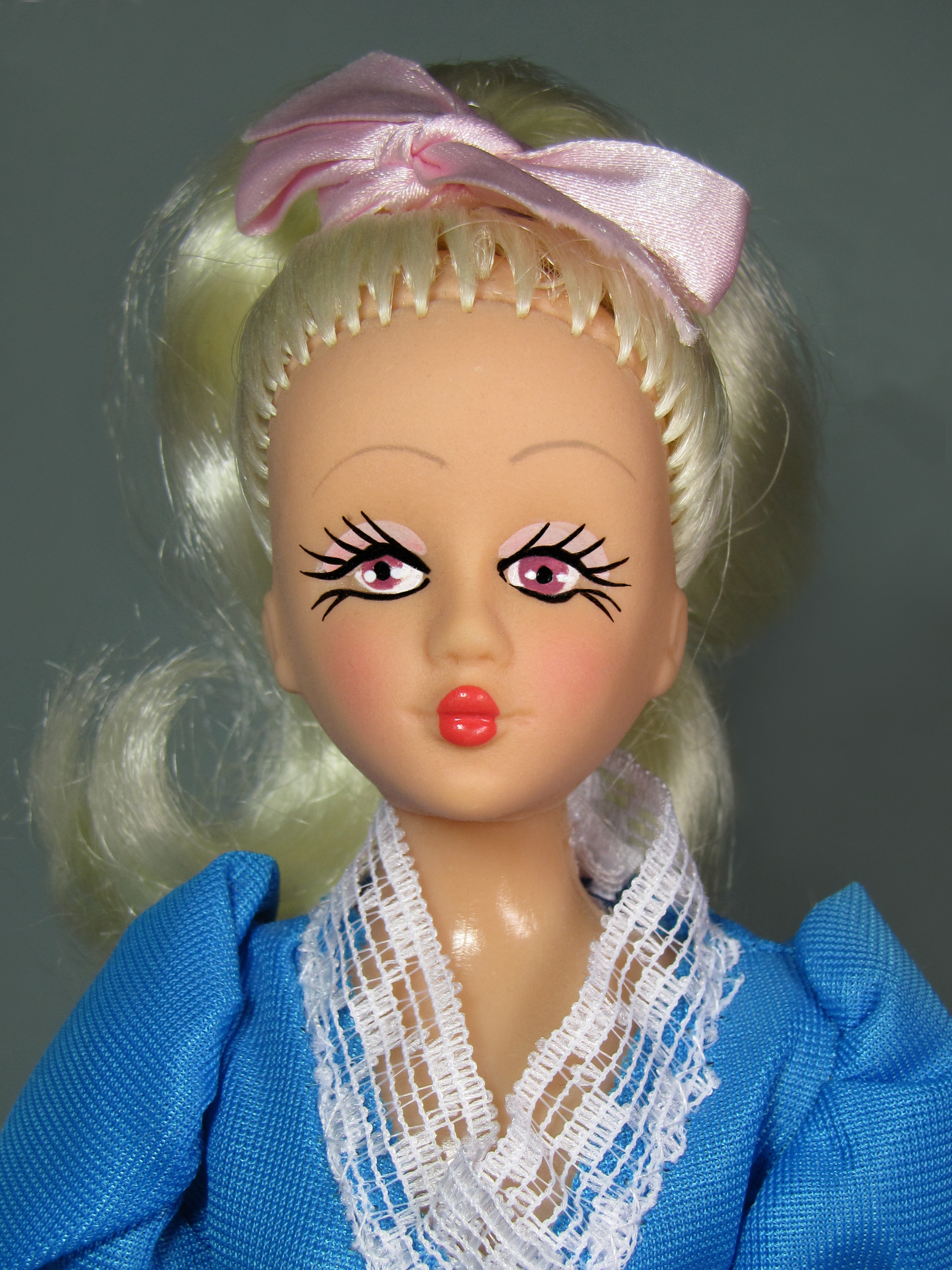 Diana Barbie из Волгограда. Кукла смотрящая в бок. Молде 2