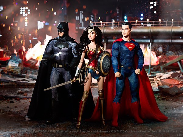 Файл:2016 Batman v Superman Dawn of Justice Barbie Ken Dolls.jpg