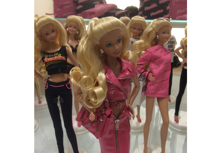 Файл:Moschino Barbie 08.jpg