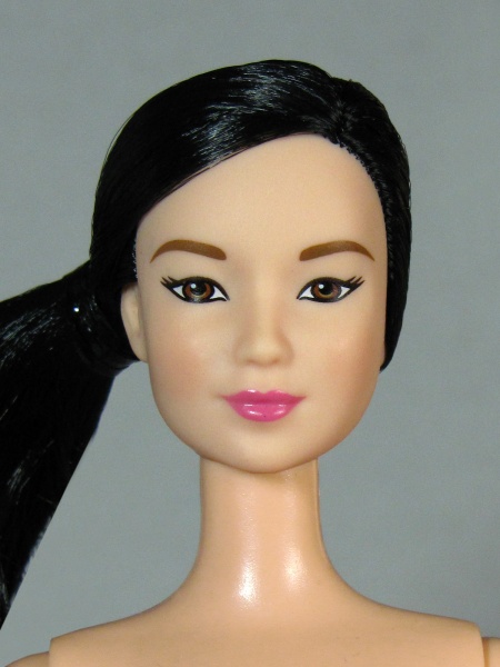 Файл:Kayla-Lea Barbie Mold 2-1.jpg