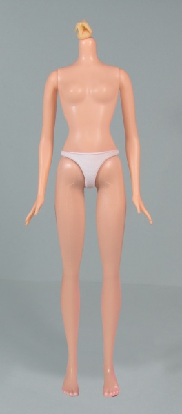 Файл:Short body Barbie 03.jpg