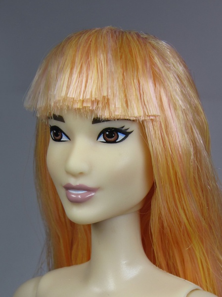 Файл:2016 Orange Barbie Balloon Head Mold 2.jpg