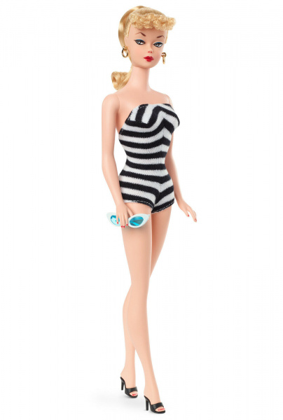 Файл:2020 Barbie Signature Mattel 75th Anniversary Doll 03.jpg