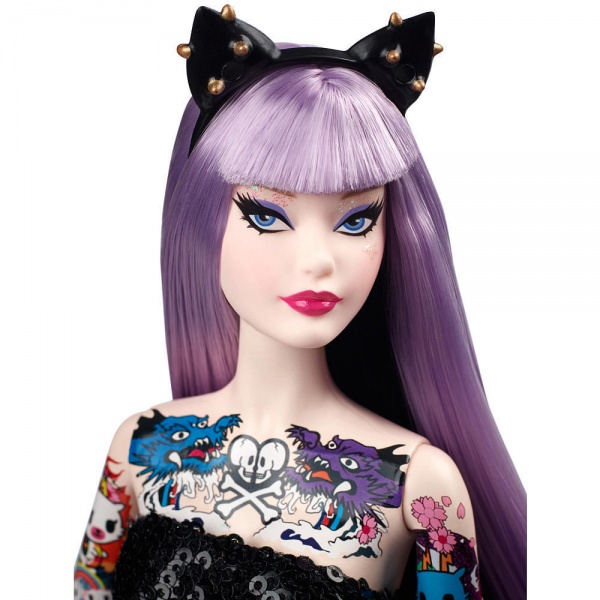 Файл:2015 tokidoki Barbie (purple) 02.jpg