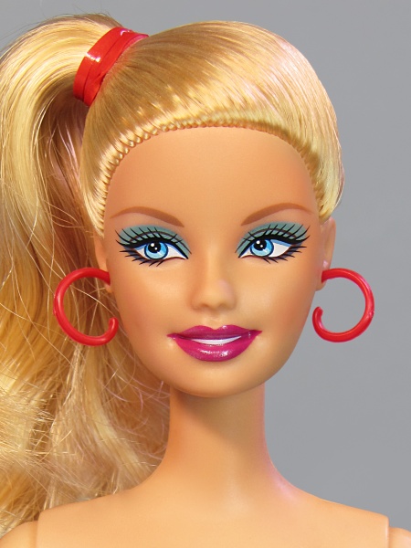 Файл:GG-CEO Barbie Mold 2-1.jpg