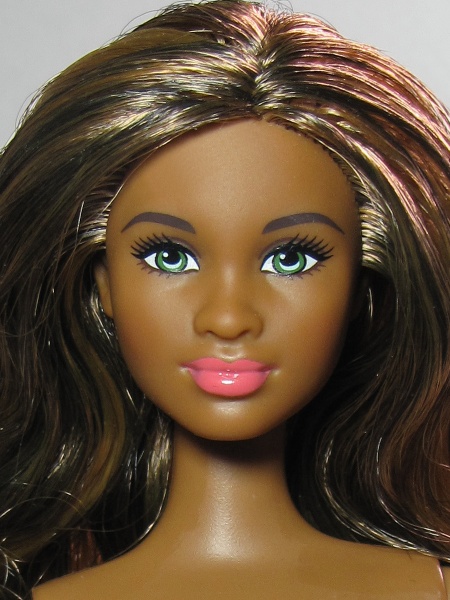 Файл:Mbili Barbie Mold 2 1.jpg