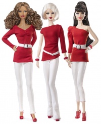Barbie Basics Collection Red 2011.jpg