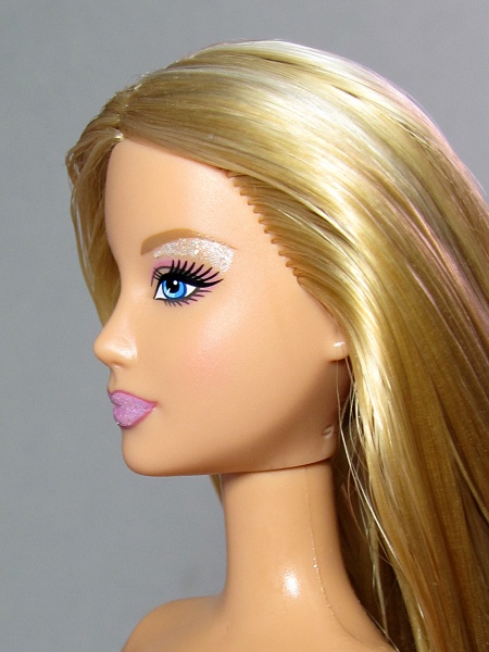 Файл:Barbie 2005 Mold 3.jpg