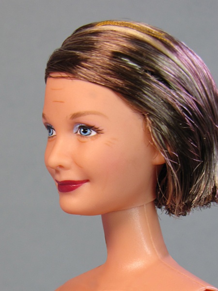 Файл:Grandma'98 Barbie Mold 2.jpg