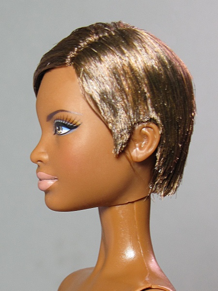 Файл:Mbili Barbie Mold 3.jpg