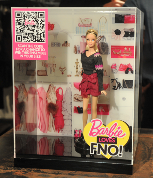 Файл:Barbie loves FNO 08.png