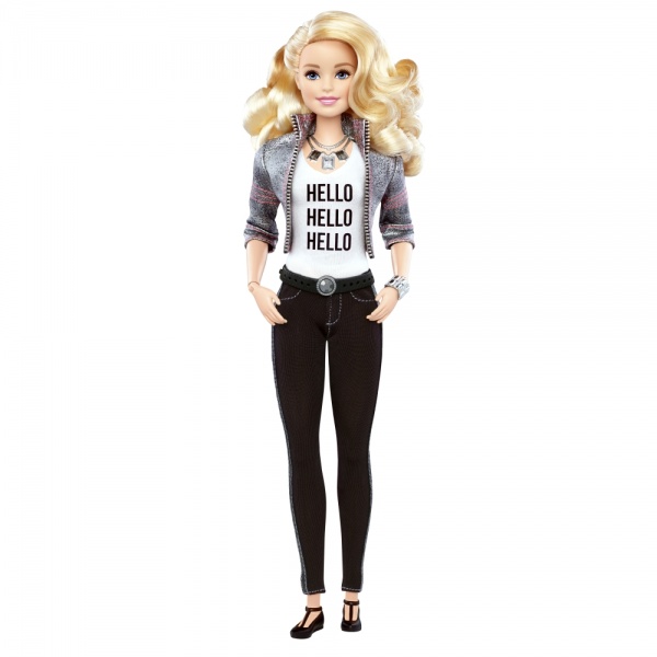 Файл:2015 Hello Barbie 01.jpg