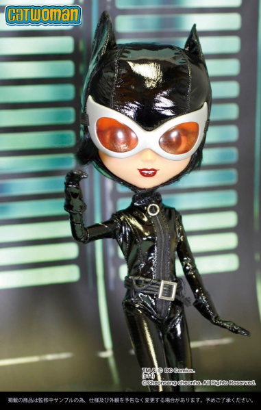 Файл:Pullip Catwoman Comic-Con Version 01.jpg