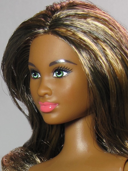 Файл:Mbili Barbie Mold 2 2.jpg